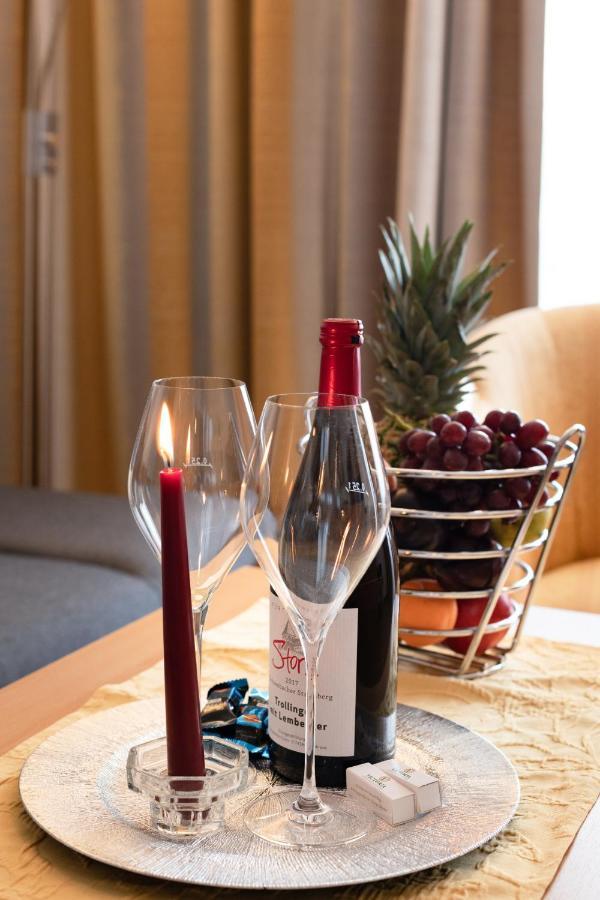 Victoria Hotel 3*